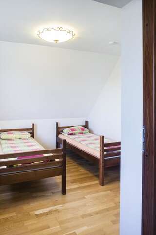 Хостелы Klaipeda Hostel Клайпеда Двухместный номер с 1 кроватью или 2 отдельными кроватями, общая ванная комната-10